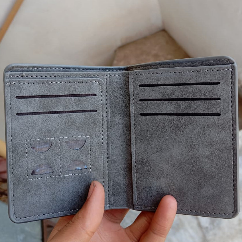 GU II Male Short Thin Wallet Brown – Stylish Slim Leather Wallet for Men