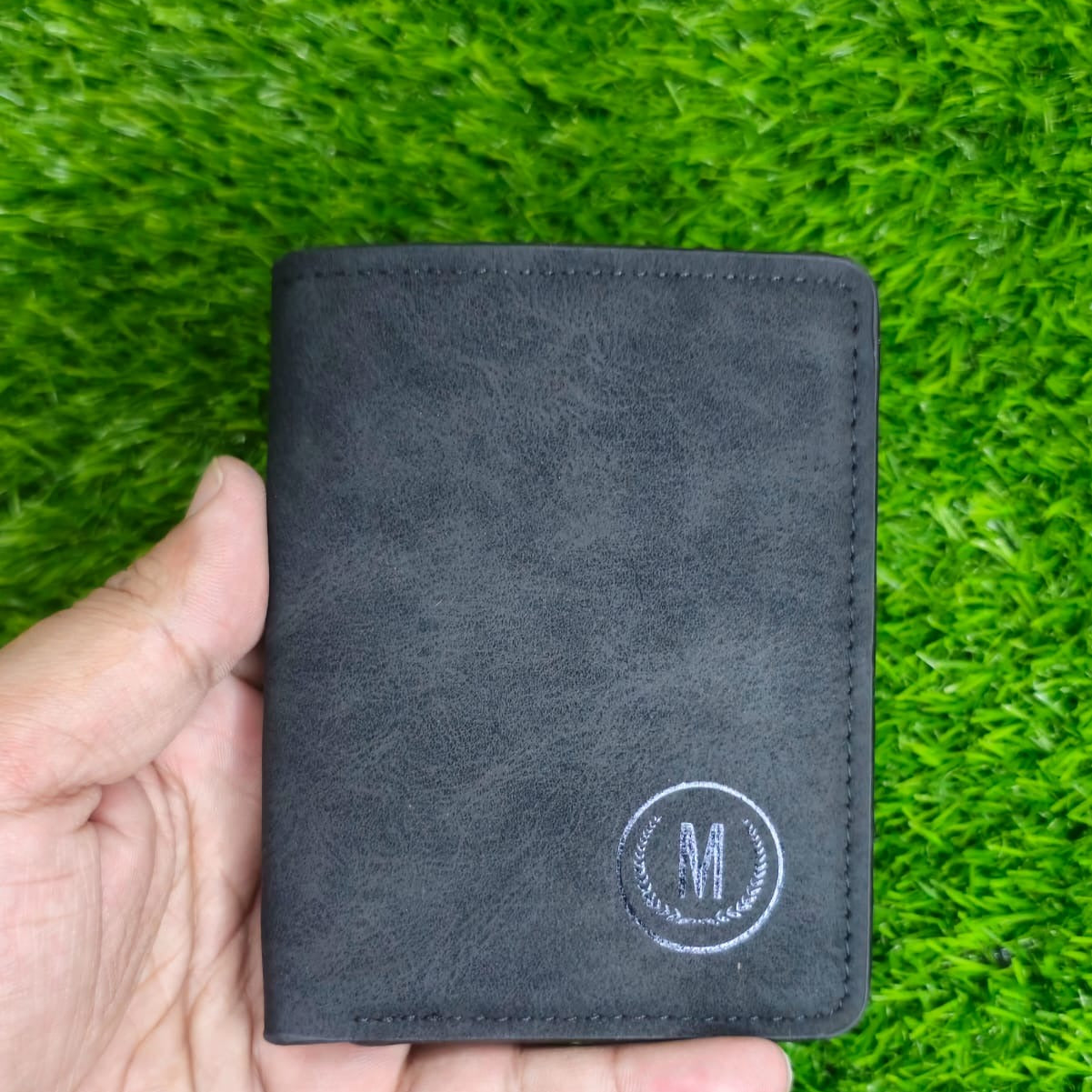 GU II Male Short Thin Wallet Brown – Stylish Slim Leather Wallet for Men