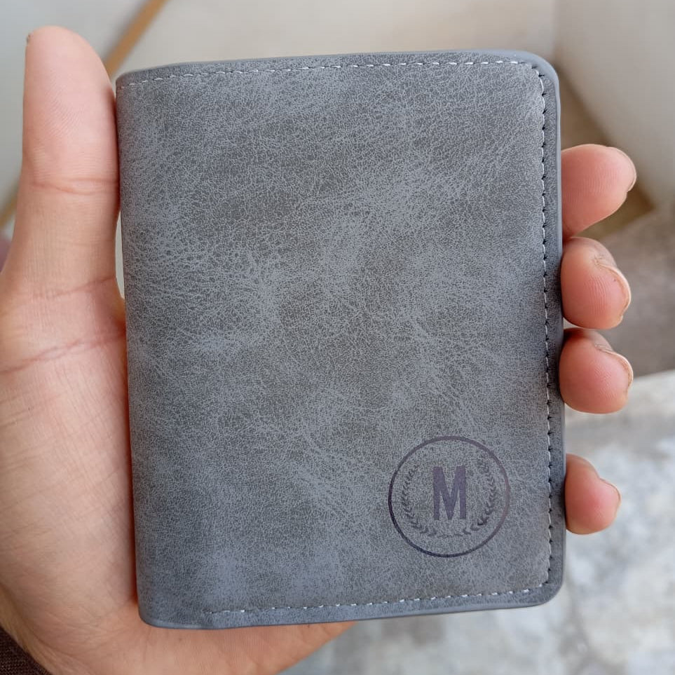 GU II Male Short Thin Wallet Brown – Stylish Slim Leather Wallet for Men