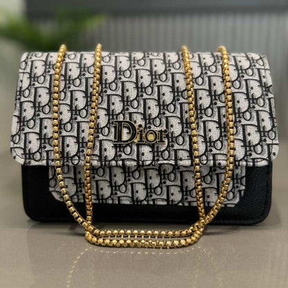 GrabitPK Stylish Women's Handheld Clutch for Formal Occasions