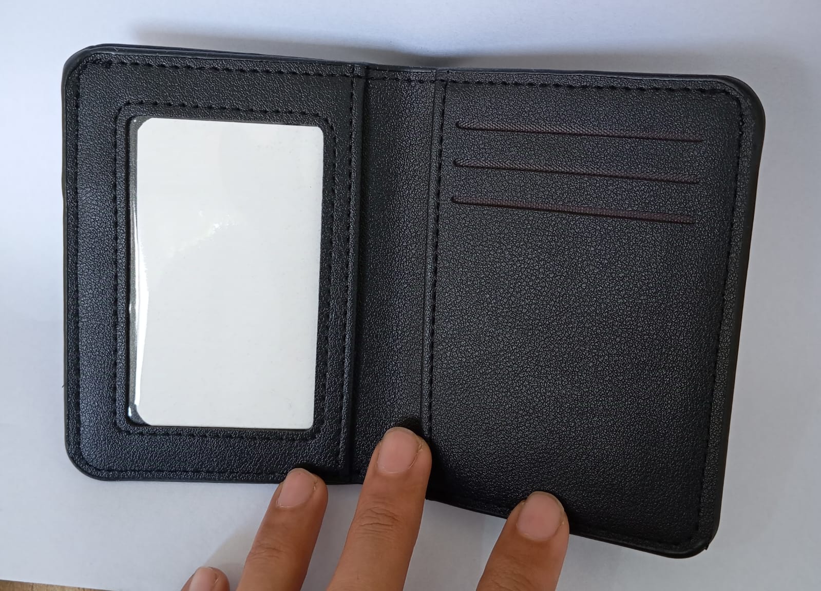 Slardar men's wallet with premium leather finish
